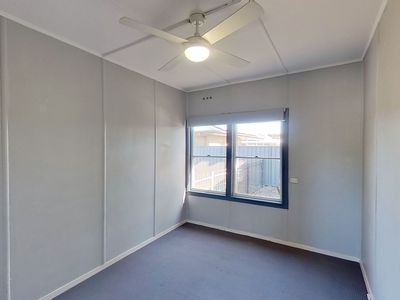 2 / 4 Gloucester Avenue, Dubbo