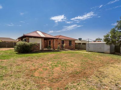 3 Swan Street, Dubbo