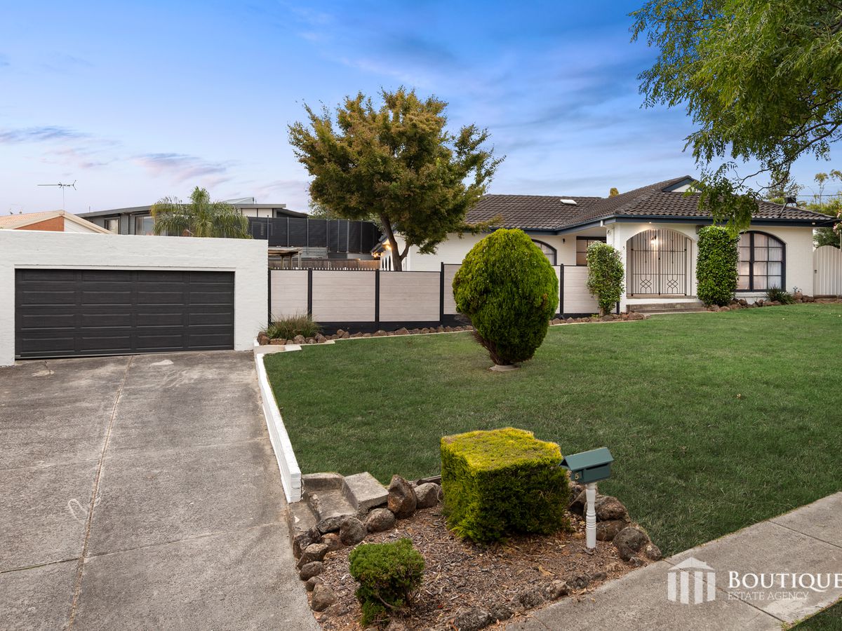 5 Hampton Court, Dandenong North