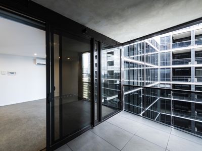 1214 / 15 Bowes Street, Phillip