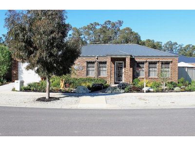 30 Barnett Drive, Kangaroo Flat