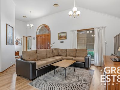 13 The Glade, Dandenong
