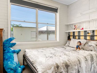 1A WARSAW CRESCENT, Wodonga
