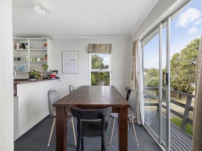 6 Yates Street, Otaki Beach