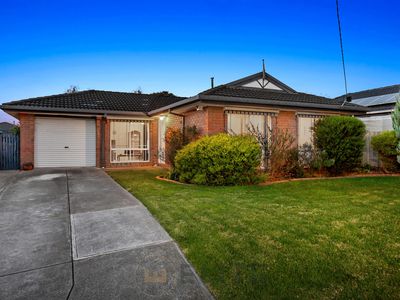 4 Dior Court, Cranbourne West