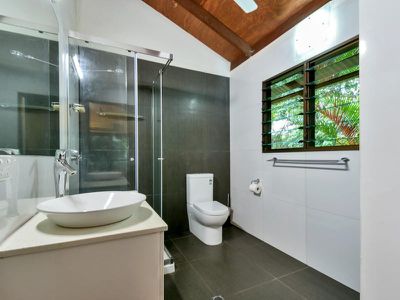 75 Callistemon Rd, Howard Springs