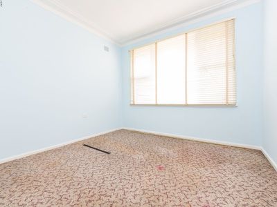 165 Princes Highway, Dapto