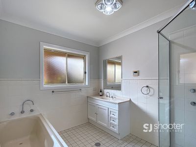 7 Brian Hambly Place, Dubbo