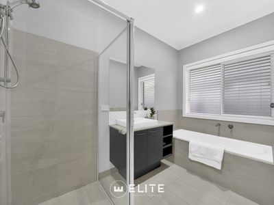 15 Tallrush Street, Clyde North