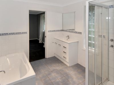 120 Green Point Drive, Green Point