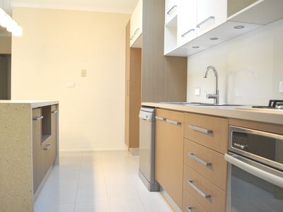 3 / 8 Arbory Close, Dubbo