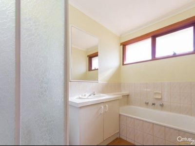 6 Briarley Court, Hampton Park