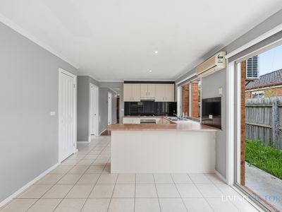 28 Egan Close, Werribee