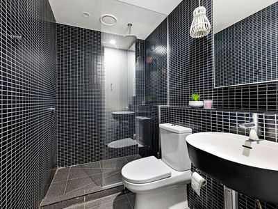 1612 / 12 Claremont Street, South Yarra