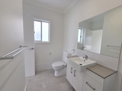 2/18 Crossing Street, Bellbird