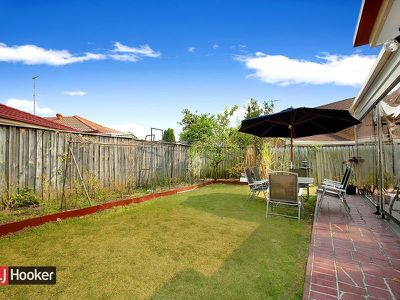 12 Yantara Place, Woodcroft