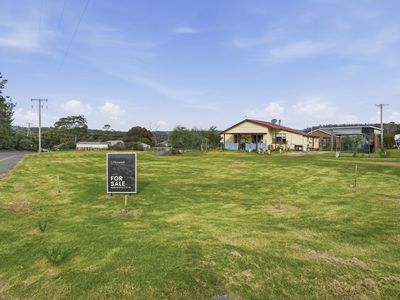 1 Taree Crescent, Gravelly Beach