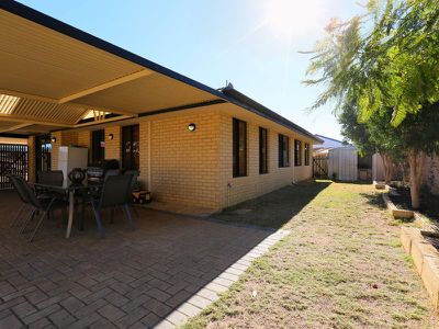 26 Hedgeley Way, Canning Vale
