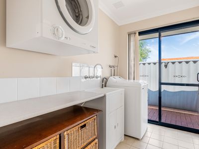 22 Rhapsody Close, Shoalwater