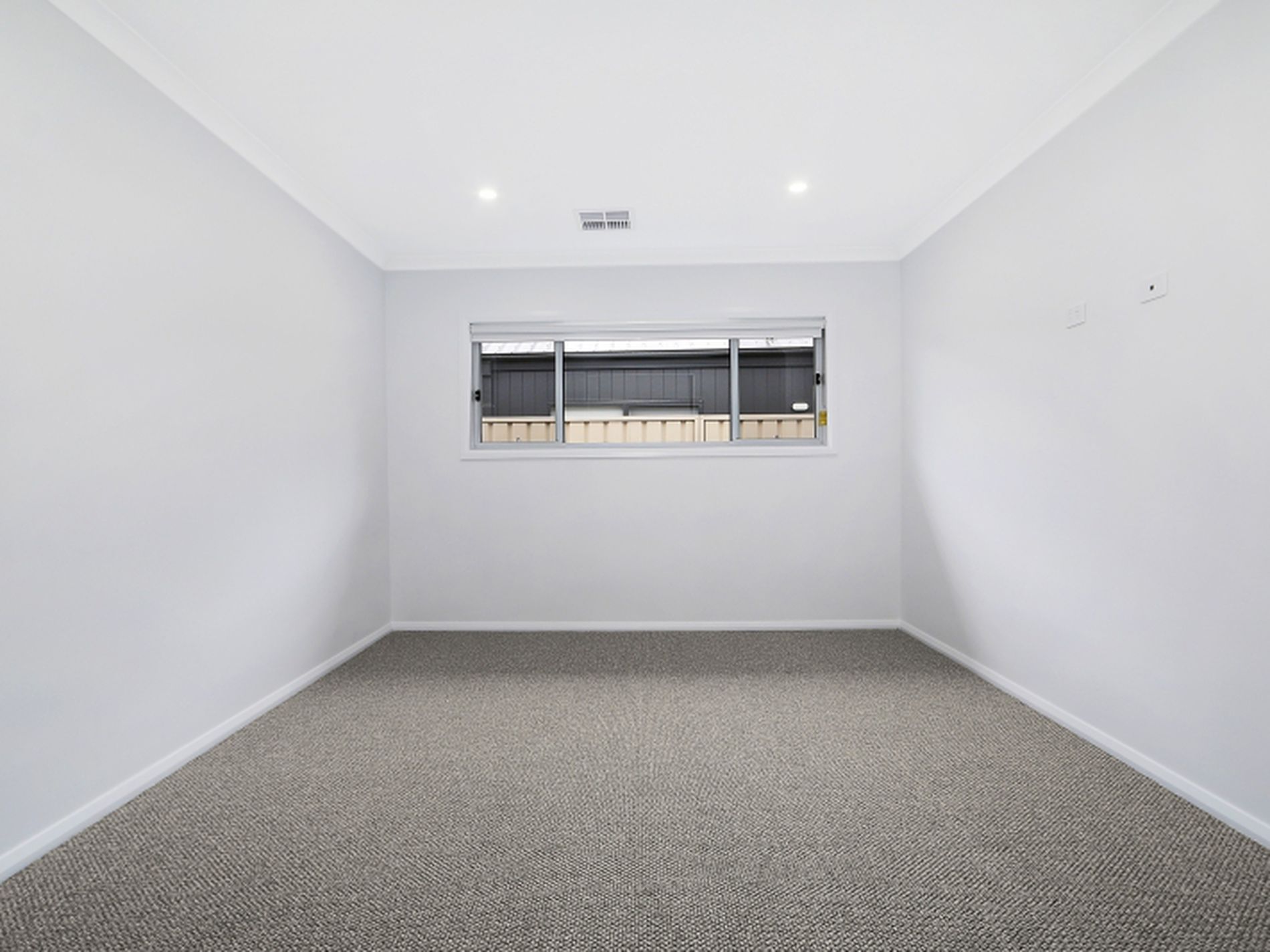 17 AXFORD BOULEVARD, Wodonga