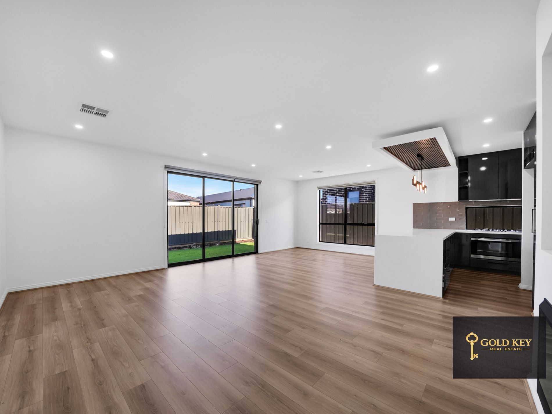 14 Songlark Street, Melton South