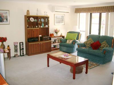 2 / 36 Duncan St, Huskisson