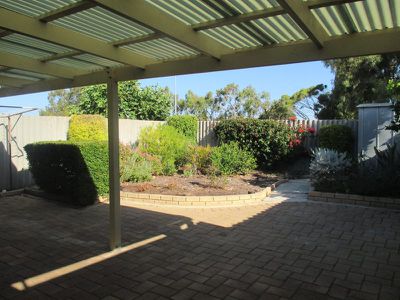 2 / 5 Merope Close, Rockingham