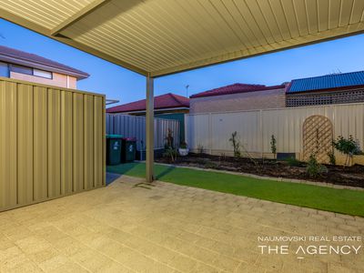 4/120 Ravenswood Drive, Nollamara