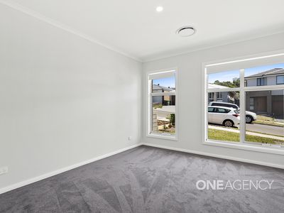 9 Red Cottonwood Road, Huntley