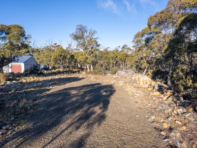 16 Anglers Crescent, Miena