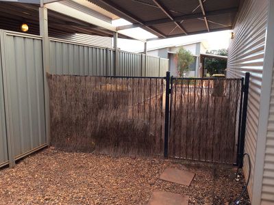 8 / 4 Newman Drive, Newman