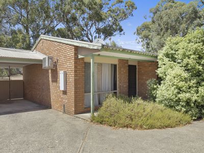 2 / 30 Clarey Avenue, Seymour