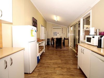 180 George Street, Bathurst