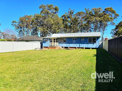 24 ISLAND POINT ROAD, St Georges Basin