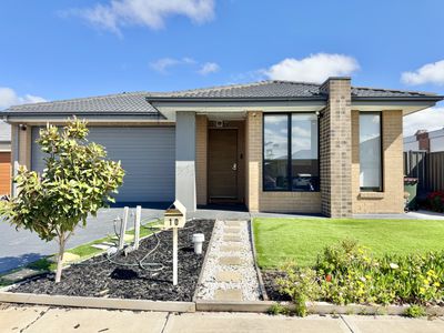 10 Law Court, Wyndham Vale