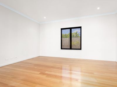 27 Hurlingham Road, South Perth
