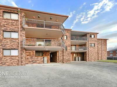 9 / 2 Kirkland Avenue, Coorparoo