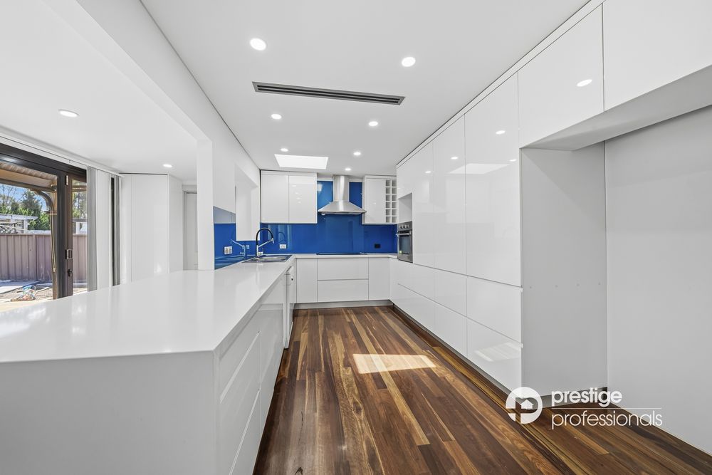 24 Governor Macquarie Drive, Chipping Norton