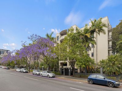 9 / 165 Main Street, Kangaroo Point