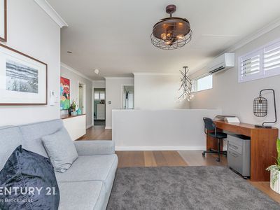 25 Pantheon Avenue, North Coogee