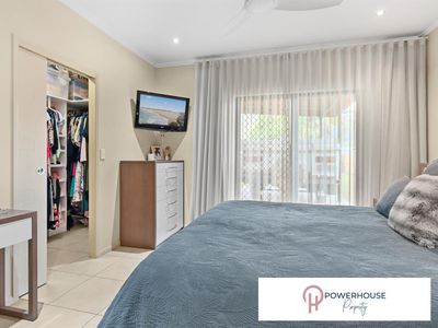 11 Gates Close, Edmonton