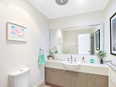 4 Dollarbird Drive, Pomona