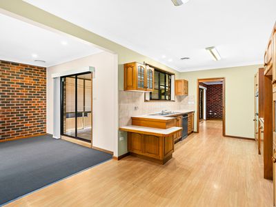 4 Warri Place, Oak Flats