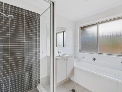 4 Cobbin Circuit, Redbank Plains