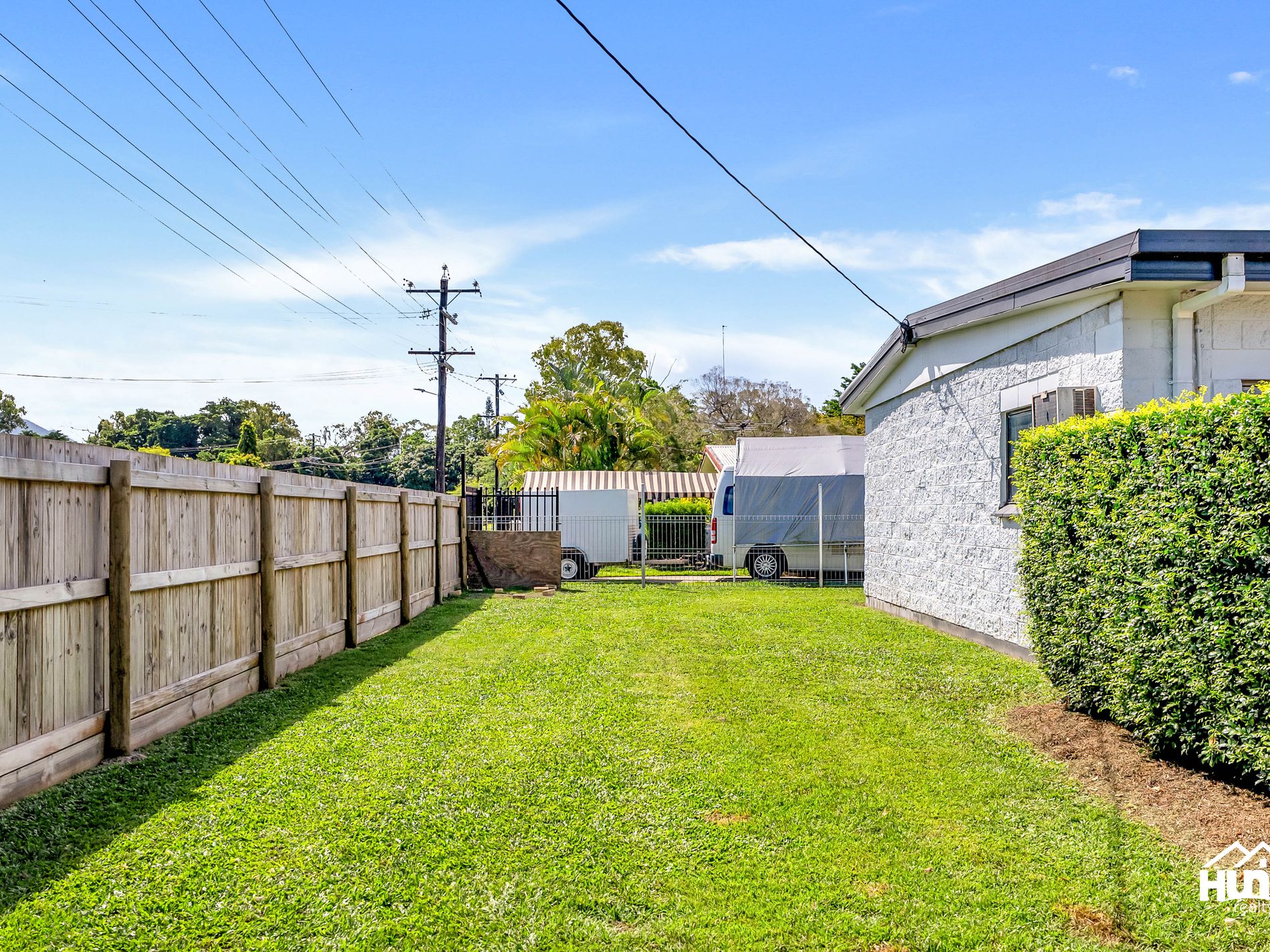 60 Hollywood Boulevard, White Rock