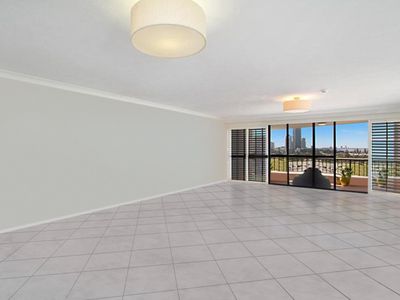 36 / 20 Commodore Drive, Surfers Paradise