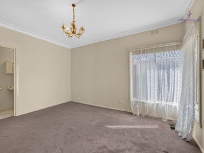 80 High Street South, Altona Meadows