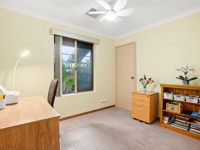 19 Conway Loop, Waikiki