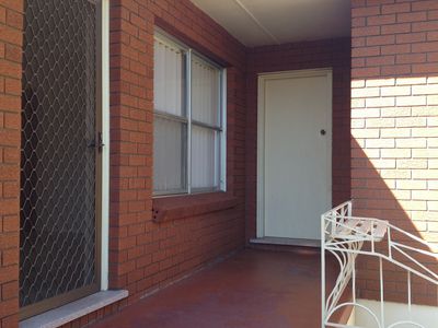 1 / 3 Gordon Crescent, Lake Heights