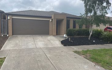 11 Stanhope Place, Pakenham